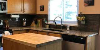 4 Bd, 2 Ba, Home, Quiet Neighborhood, Great Floorplan, Mature Landscaping! Gallery 9
