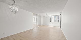 1140 East Ocean Boulevard Gallery 13