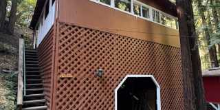 Two Bedroom hilltop home with Carport, large back yard, mini-split heating w/d hook ups Gallery 1