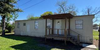 2 Bedroom / 1 Bath Single wide for Rent – Irvin St, Live Oak, FL Gallery 1