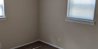 1862 Warwick Avenue Gallery 9