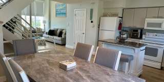 305 S 4th Street Gallery 20