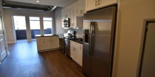 3833 N Broadway Gallery 45