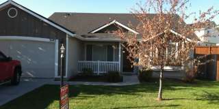 Beautiful 4-Bed Home in Quiet Creekwood Subdivision – High Convenience, Low Stress! Gallery 1