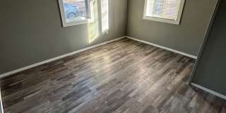 3 bedroom house close to shopping. Gallery 13