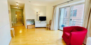19 Wiget St. Gallery 2