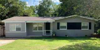 1805 Mayhew Str Gallery 1