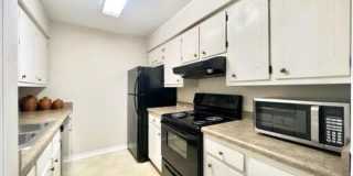 512 Lake Forest Boulevard Gallery 7
