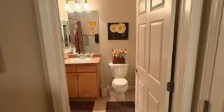 Beautifully Maintained 2BR Townhome in Prime Broomfield Location Gallery 6