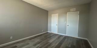 Tarzana Five Apartments Gallery 81