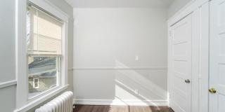 504 Morris Street Gallery 11