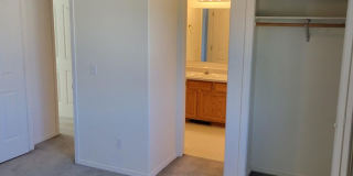 Pet Friendly 3 Bedroom 2 Bathroom Duplex Gallery 23
