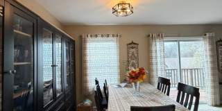 3 bedroom 2.5 bath townhome located in the Windwood Village Gallery 5