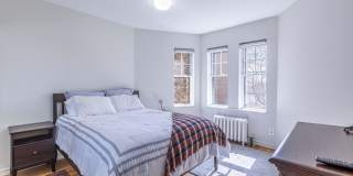 993 Memorial Dr Gallery 13