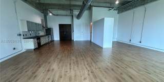 1749 NE Miami Ct Gallery 6