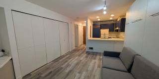 Experience Capitol Hill Living: Studio in Park Summit W/Washer and Dryer! Gallery 1