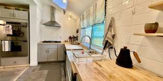 Distinguished 4 bed, 2 bath Bungalow in the Old North End Gallery 10