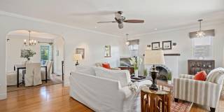 224 W Cota Street Gallery 8