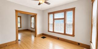 Beautifully Preserved 4 Bed | 2 Bath House in Saint Paul Gallery 10
