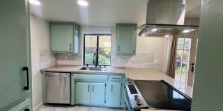 Great Townhome in the Pocket area close to everything! Gallery 6