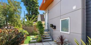 3bd/2.5ba Seattle Home Gallery 19