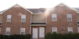 2 Bedroom 1.5 Bath Townhome Gallery 1