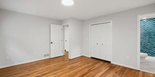 Ready for move in!  Home in water privileged Hillsmere! Gallery 19