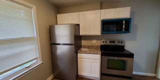 Charming 4-Bedroom Property in Prime Location Gallery 37