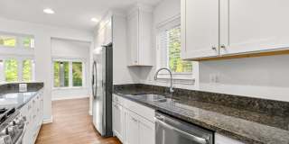 3BR/4BA - Silver Spring Rambler on Quiet Cul-de-Sac Near Sligo Creek Park Gallery 10