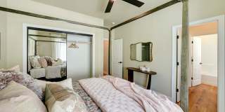 137 N Un St Gallery 36