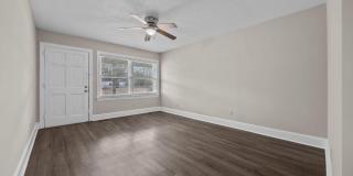 204 W Mcneill Street Gallery 1