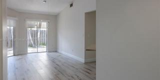 10121 NW 51st Ln Gallery 12