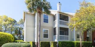 1600 Long Grove Drive Gallery 1