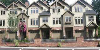 Beautiful Lake Oswego Newer Townhome Walking Distance to Zupans, Starbucks and Shops! Gallery 1