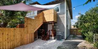 Prime Location! Beautifully Updated 3-Bedroom Duplex Near The Pearl & Downtown Gallery 16
