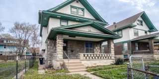 **For Lease: 908 E 31st St – Spacious 5‑Bedroom Historic Home in Central Kansas City** Gallery 3