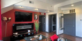 1846 Front Street Gallery 11
