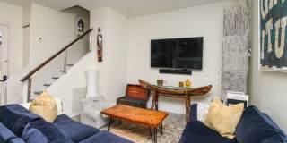 ** LUXURY MODERN ZEN RETREAT IN NAPLES PARK ** WALK TO THE BEACH **   4BR/4BA PRIVATE POOL & SPA FULLY REMODELED ** MERCATO **OFFERED FURNISHED SEASONALLY, WEEKLY OR ANNUALLY ** NO HOA PROCESS SO MOVE IN TODAY ** READY FOR A TENANT ** Gallery 33