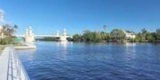 210 Horizon Street E Gallery 37