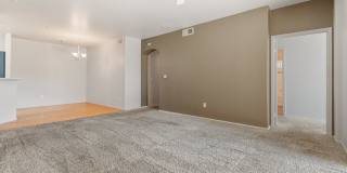 Cozy 3 Bed Littleton Condo Gallery 4
