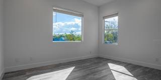 2700 N MYRTLE AVENUE Gallery 19