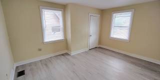 *Spacious & Updated 3BD/1BA Single-Family Home Available in Brookline* Gallery 15