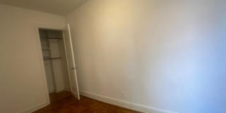 143 E 72nd St Gallery 2