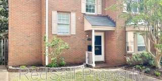 348 Llewellyn Mews Gallery 1