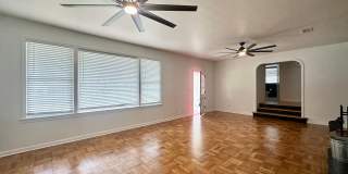 Mid Century Modern Gem! Mid Century Modern Gem! Gallery 7