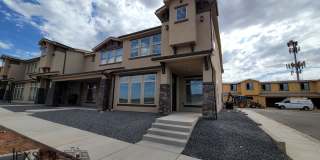 Newer Town Home in Ivins Gallery 9