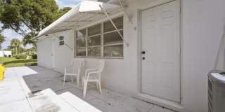 1142 W Circle Ter W Gallery 23