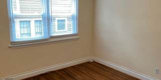 Convenient 2 Bedroom Duplex in SouthEnd Gallery 9