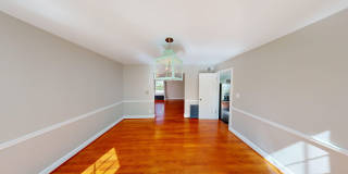 Cool Updated Historic 4/3.5 Farmhouse in Bethesda on Private, 1.5 Acre Lot Gallery 16