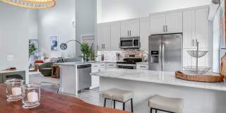 13549 Fountain View Boulevard Gallery 20